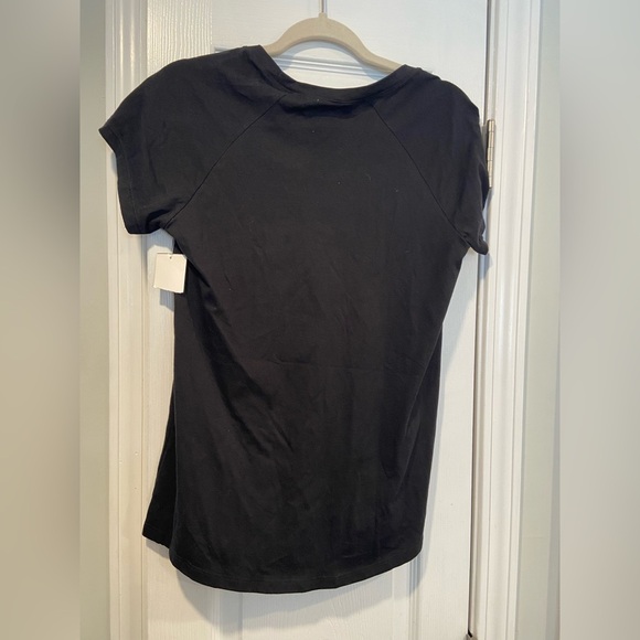 NWT Golden Nugget Size M Stay Golden Glitter Print Black Short Sleeve Tee Shirt - Picture 8 of 10